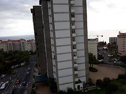 25 - Elegant apartment with Seaviews