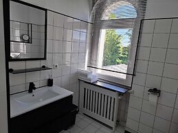 Villa Bowdy