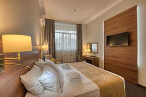 Riverside Kolomenskoe