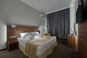 Riverside Kolomenskoe