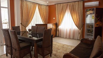 His Majesty's Hotel and Apartments