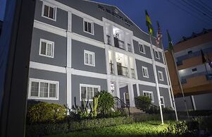 His Majesty's Hotel and Apartments