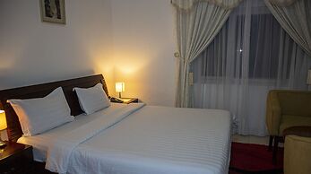 His Majesty's Hotel and Apartments