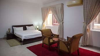 His Majesty's Hotel and Apartments