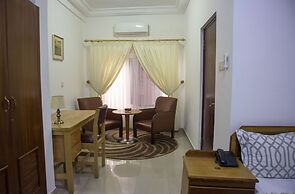 His Majesty's Hotel and Apartments