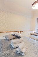 Grand Court Namba 205