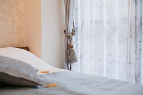 Grand Court Namba 205