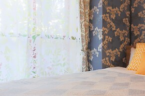 Grand Court Namba 206