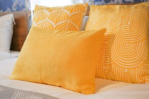 Grand Court Namba 206