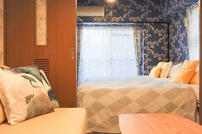 Grand Court Namba 206