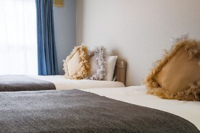 Grand Court Namba 401