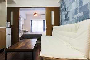 Grand Court Namba 401