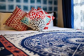 Grand Court Namba 402