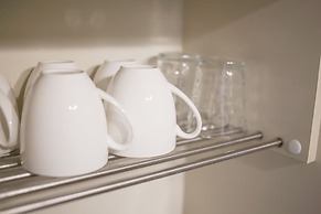 Grand Court Namba 402