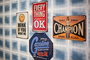 Grand Court Namba 402