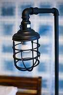 Grand Court Namba 402