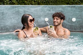 SKYVIEW Resort Phuket Patong Beach