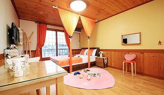 Lake Scenery Pension