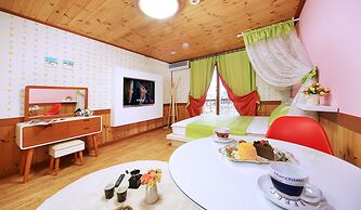 Lake Scenery Pension