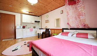 Lake Scenery Pension