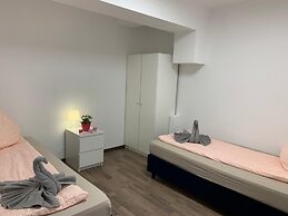 Köln Aachener Weiher WG 1-4