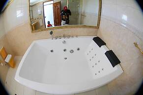 Salama Bling Beach Resort