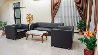 OYO 1740 Tekmira Residence Supratman Syariah