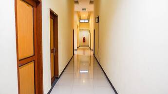 OYO 1740 Tekmira Residence Supratman Syariah