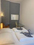 Lovely Rooms Next to the Trainstation WG