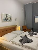 Lovely Rooms Next to the Trainstation WG