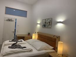 Lovely Rooms Next to the Trainstation WG