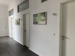 Lovely Rooms Next to the Trainstation WG