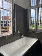 Lovely Rooms Next to the Trainstation WG