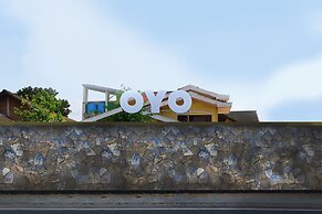 OYO 1770 Hotel Mawar Saron 2