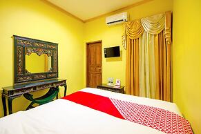 OYO 1770 Hotel Mawar Saron 2