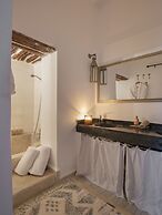 Riad Les Hirondelles Boutique Hotel