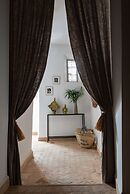 Riad Les Hirondelles Boutique Hotel