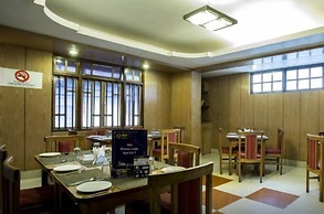 FabHotel The Junction