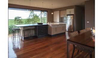 THE Lake House - Surf Side