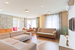 HOME APART Storozhovskaya 8 street