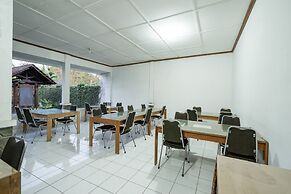 Super OYO 1778 Omah Duwet