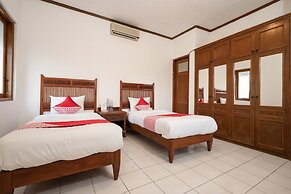 Super OYO 1778 Omah Duwet