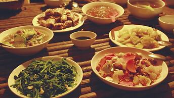 Zizi Homestay and Trekking - Hostel