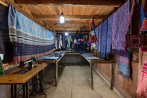 Zizi Homestay and Trekking - Hostel