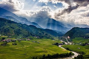 Zizi Homestay and Trekking - Hostel