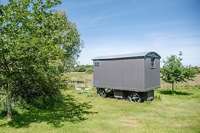 Abbey Shepherds Hut, Eye