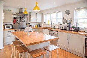 Honey Bee House, Orford