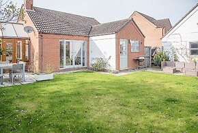 Honey Bee House, Orford