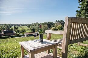 Hill Stables, Ufford