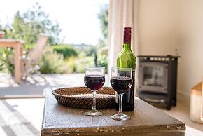 Hill Stables, Ufford